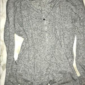 Comfy long sleeved VS shirt with button neck